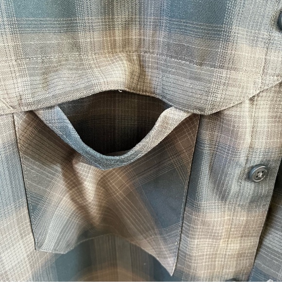 Columbia Long Sleeve Men’s XL Plaid Outdoor Shirt - Picture 6 of 8